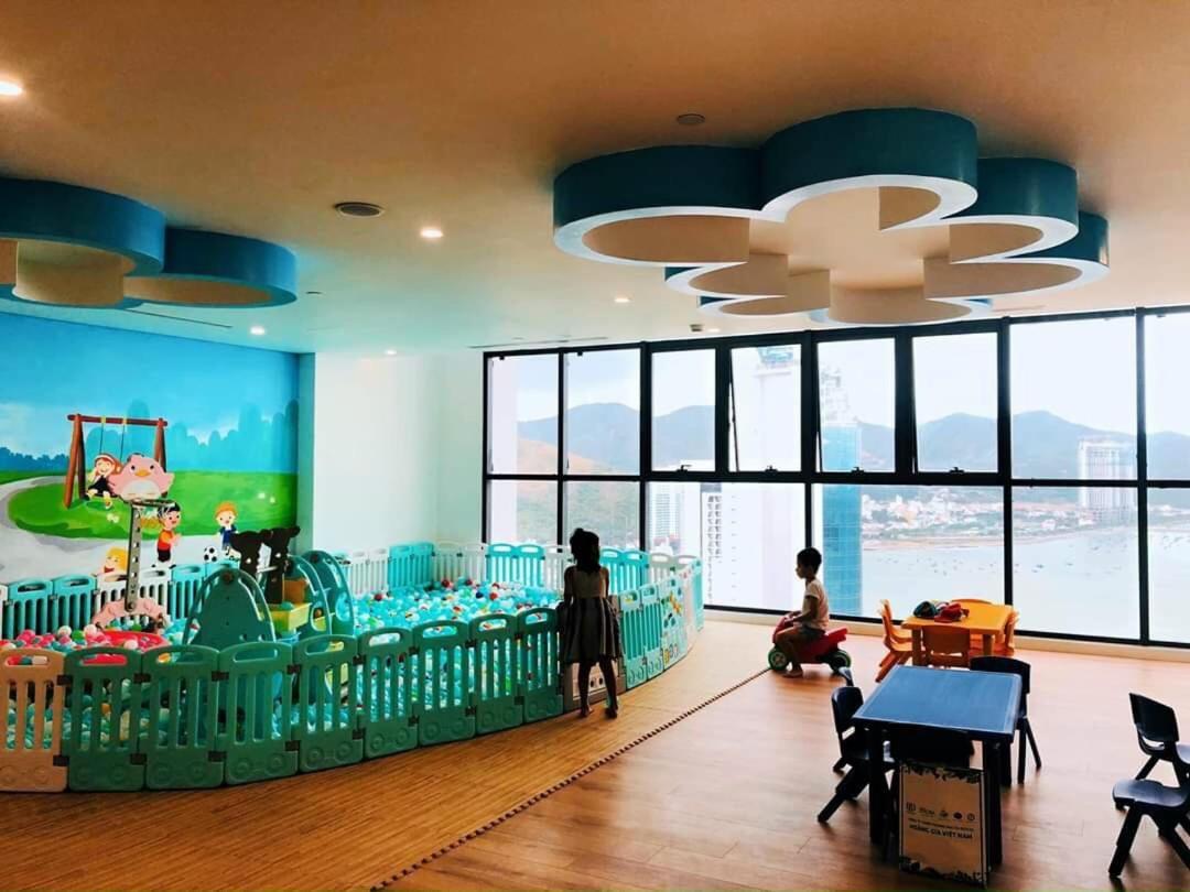 Scenia Bay Oceanfront By Housing Apartment На Транг Екстериор снимка