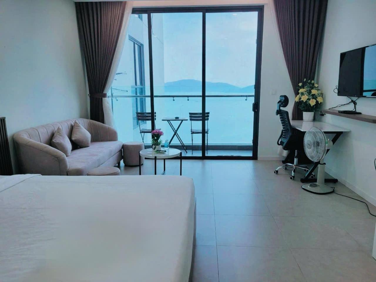 Scenia Bay Oceanfront By Housing Apartment На Транг Екстериор снимка