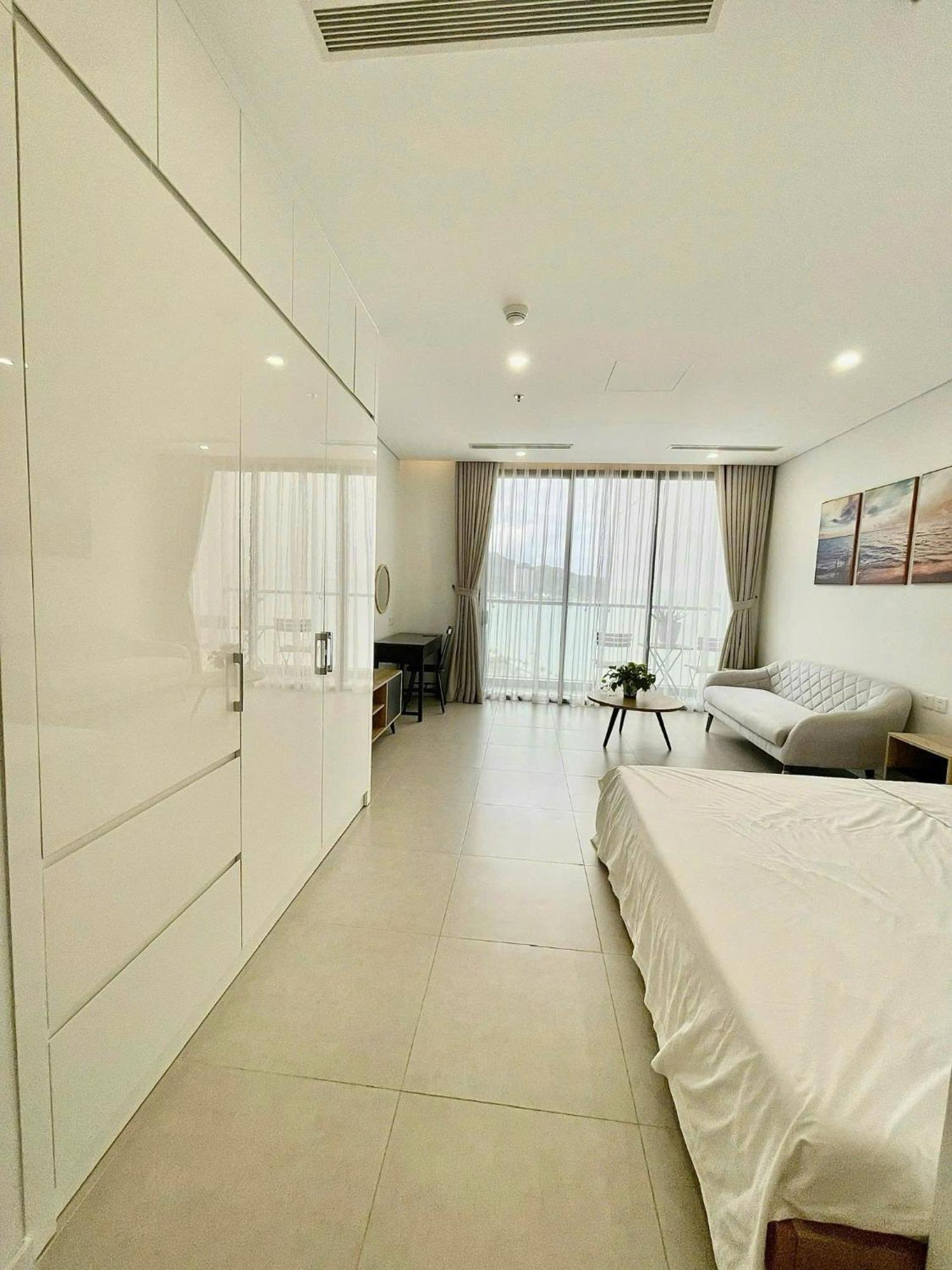 Scenia Bay Oceanfront By Housing Apartment На Транг Екстериор снимка