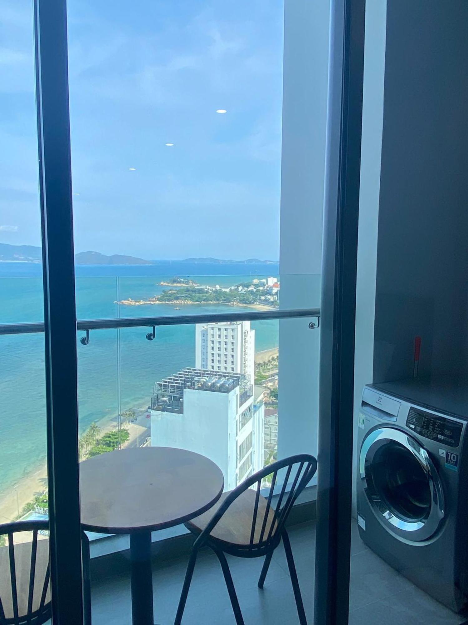 Scenia Bay Oceanfront By Housing Apartment На Транг Екстериор снимка